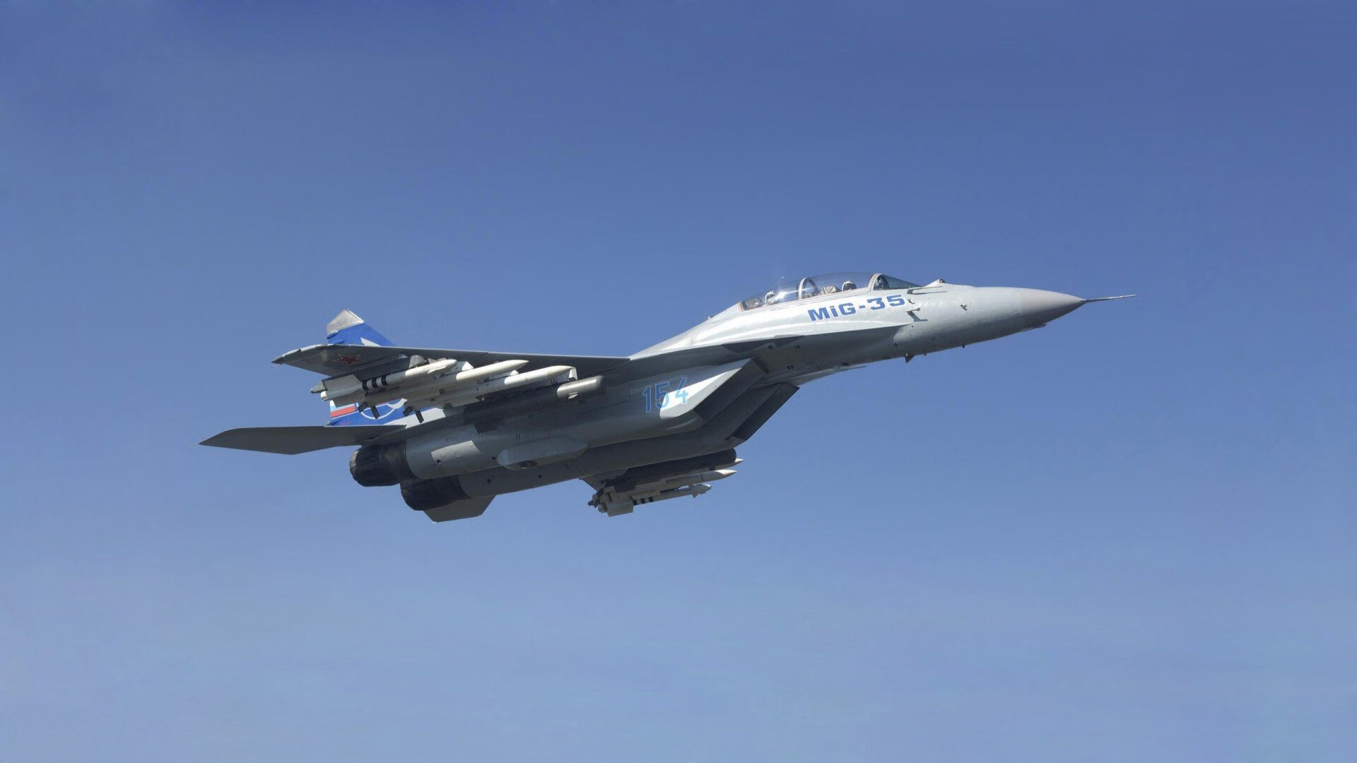 哈德斯菲尔德加强逼抢减少对手控球时间，哈德斯菲尔德对雷丁